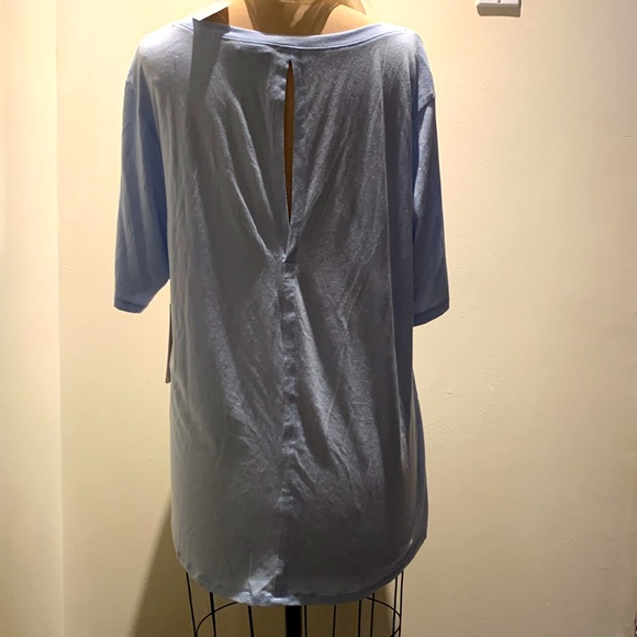 New with tags  Yogalicious pale blue yoga top - Picture 2 of 4